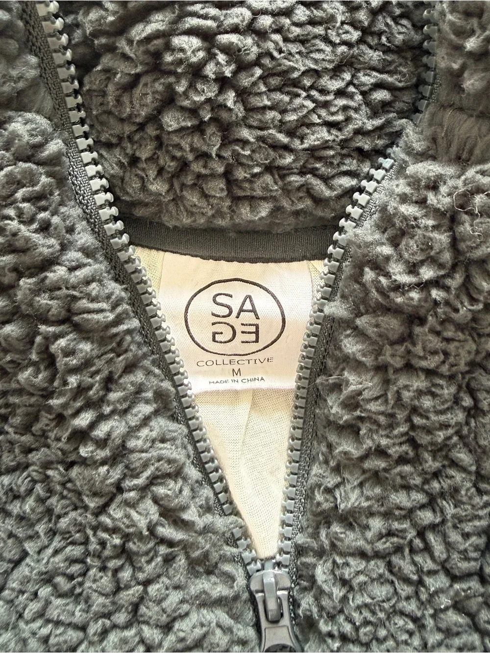 Two-Tone Sherpa Pullover Jacket in Black & Cream - Picture 12 of 15